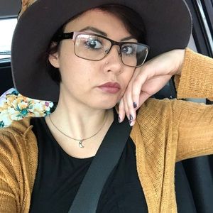 Meet your Posher, Harley